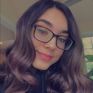 Meet your Posher, Kira